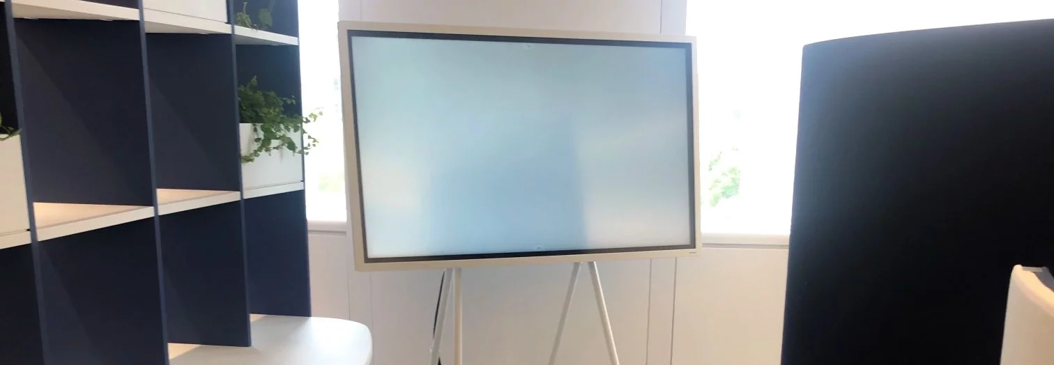 Huddle Room Cut2 Copia